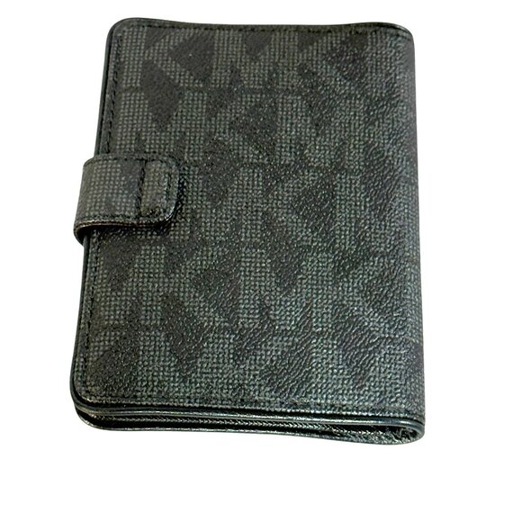 EUC - Michael Kors Passport Case/Holder - Picture 4 of 13